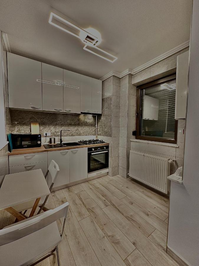 Ferienwohnung Shiro Bukarest Exterior foto